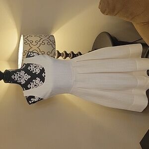 Badgley Mischka Ivory Textured Sleeveless Fit-and-Flare Dress